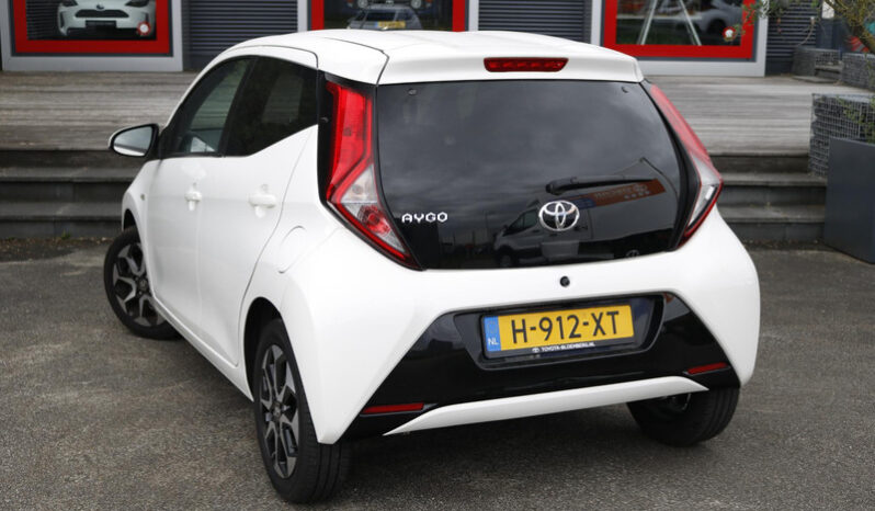 Toyota Aygo 1.0 VVT-i x-joy full