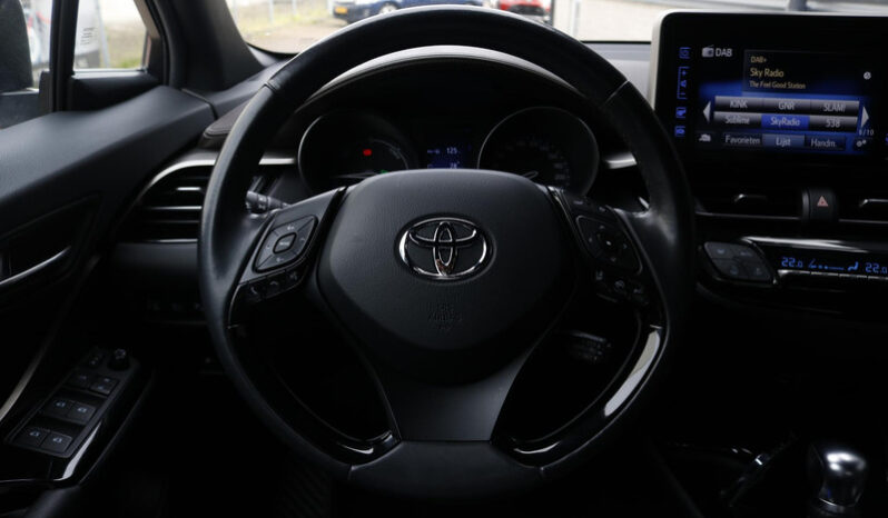 Toyota C-HR 1.8 Hybrid Executive full