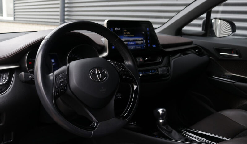 Toyota C-HR 1.8 Hybrid Executive full