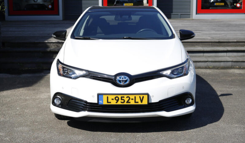 Toyota Auris 1.8 Hybrid Black Edition full