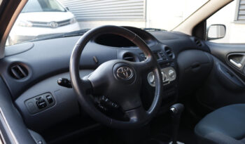 Toyota Yaris 1.3 VVT-i Sol full