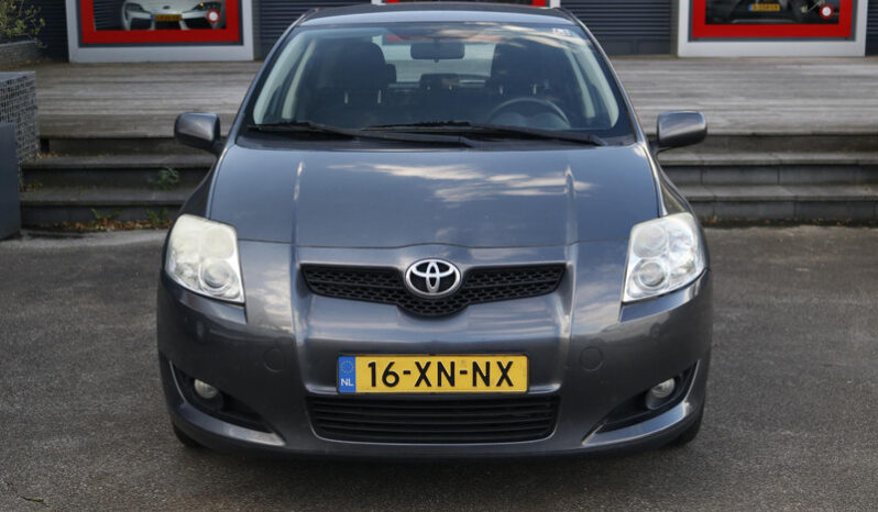 Toyota Auris 1.6-16V Sol full