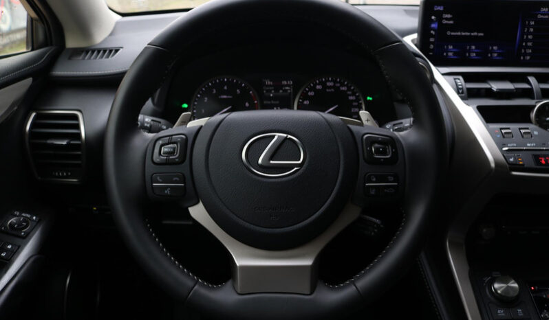 Lexus NX 300h Ultimate Edition full