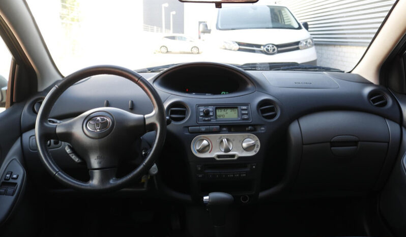 Toyota Yaris 1.3 VVT-i Sol full