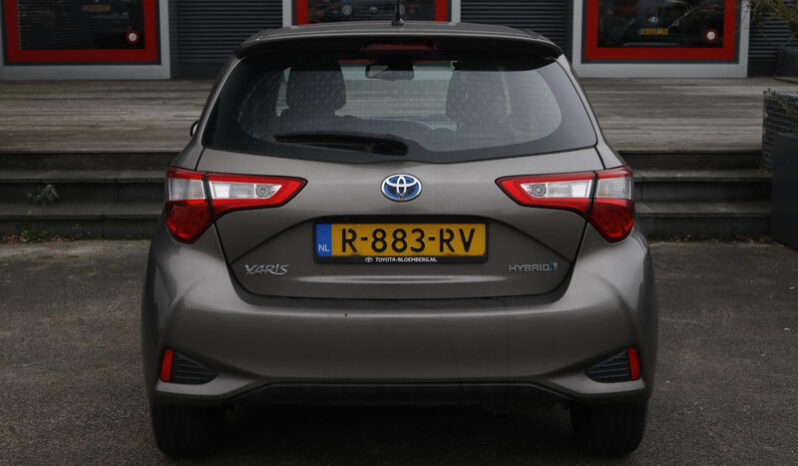 Toyota Yaris 1.5 Hybrid Executive full