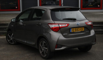 Toyota Yaris 1.5 Hybrid Executive full