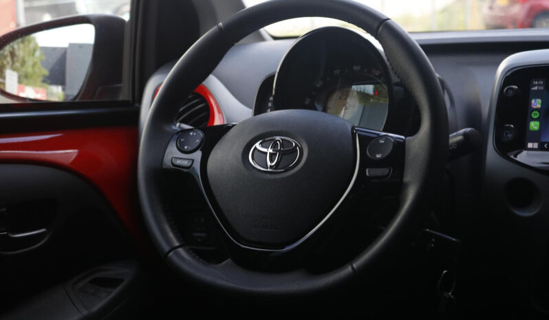 Toyota Aygo 1.0 VVT-i x-play full