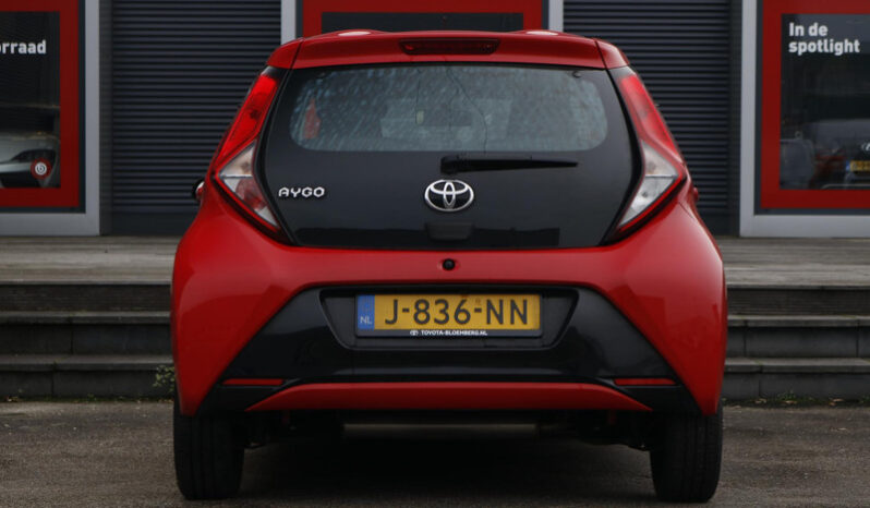 Toyota Aygo 1.0 VVT-i x-play full