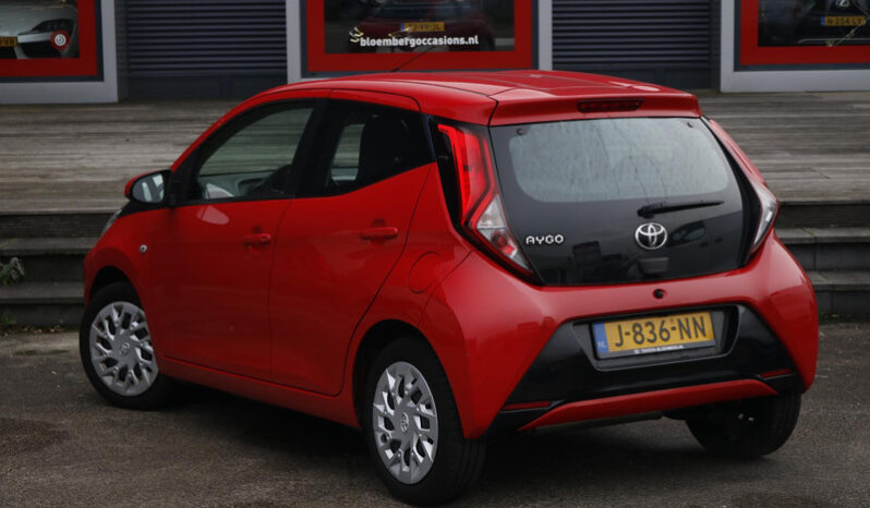 Toyota Aygo 1.0 VVT-i x-play full