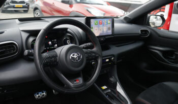 Toyota Yaris 1.5 Hybrid GR Sport full