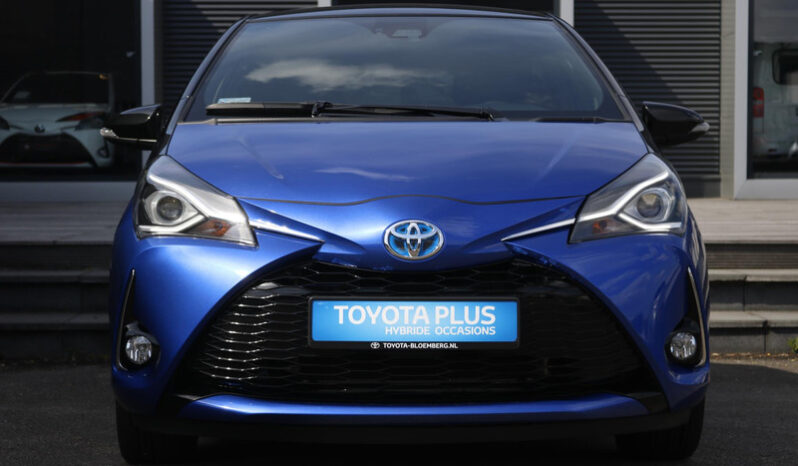 Toyota Yaris 1.5 Hybrid Bi-Tone full