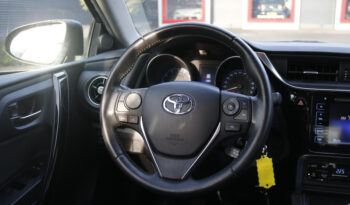 Toyota Auris 1.2T Aspiration full