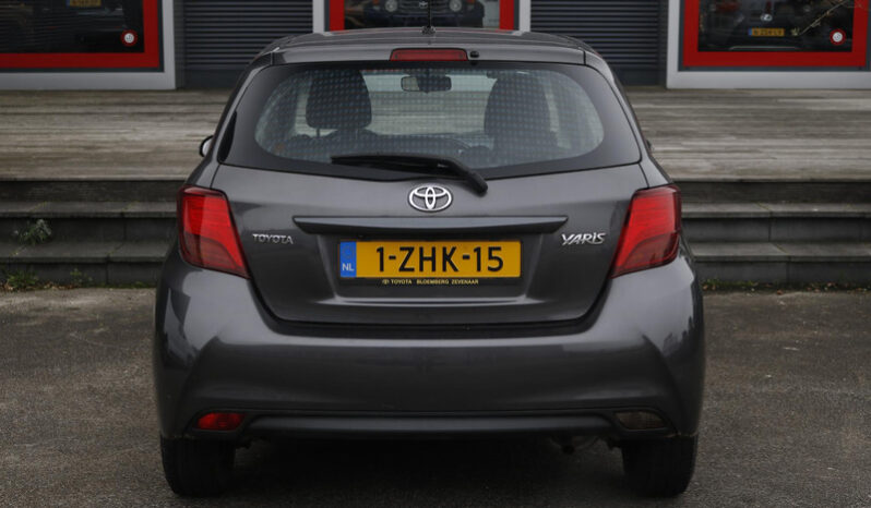 Toyota Yaris 1.0 VVT-i Aspiration full